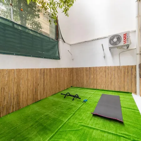 Pleasant House With Private Garden In Kaleici