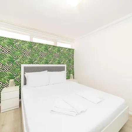 Pleasant House With Private Garden In Kaleici * Antalya